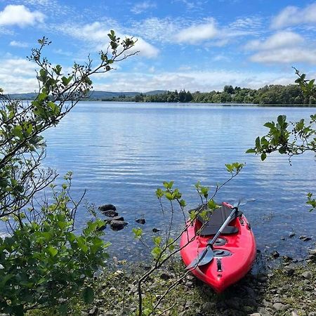 Hillcrest Lodge, Private Apartment On Lough Corrib, Oughterard 戈尔韦 外观 照片